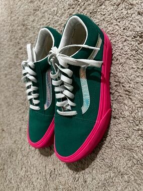 Vans Customs Green Low-Top Canvas Sneakers with Pink Sole